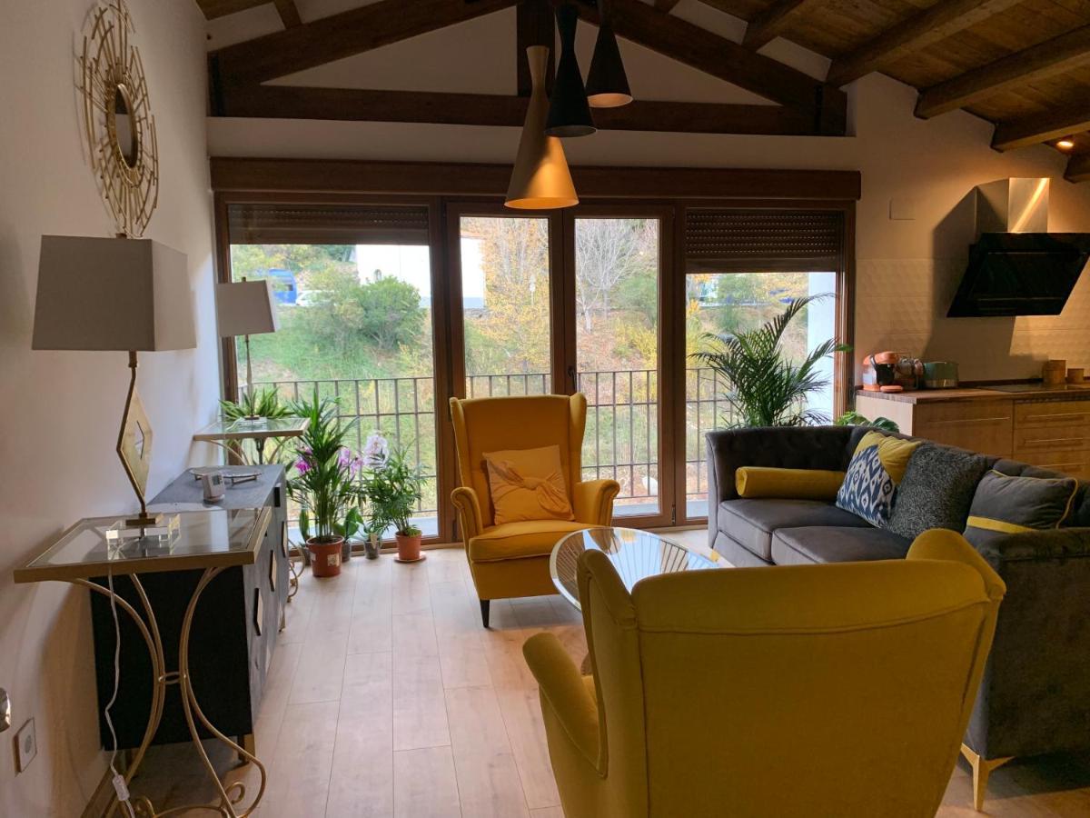 Apartamentos En El Valle Del Jerte Flores Para Angela Cabezuela Del Valle Exterior foto